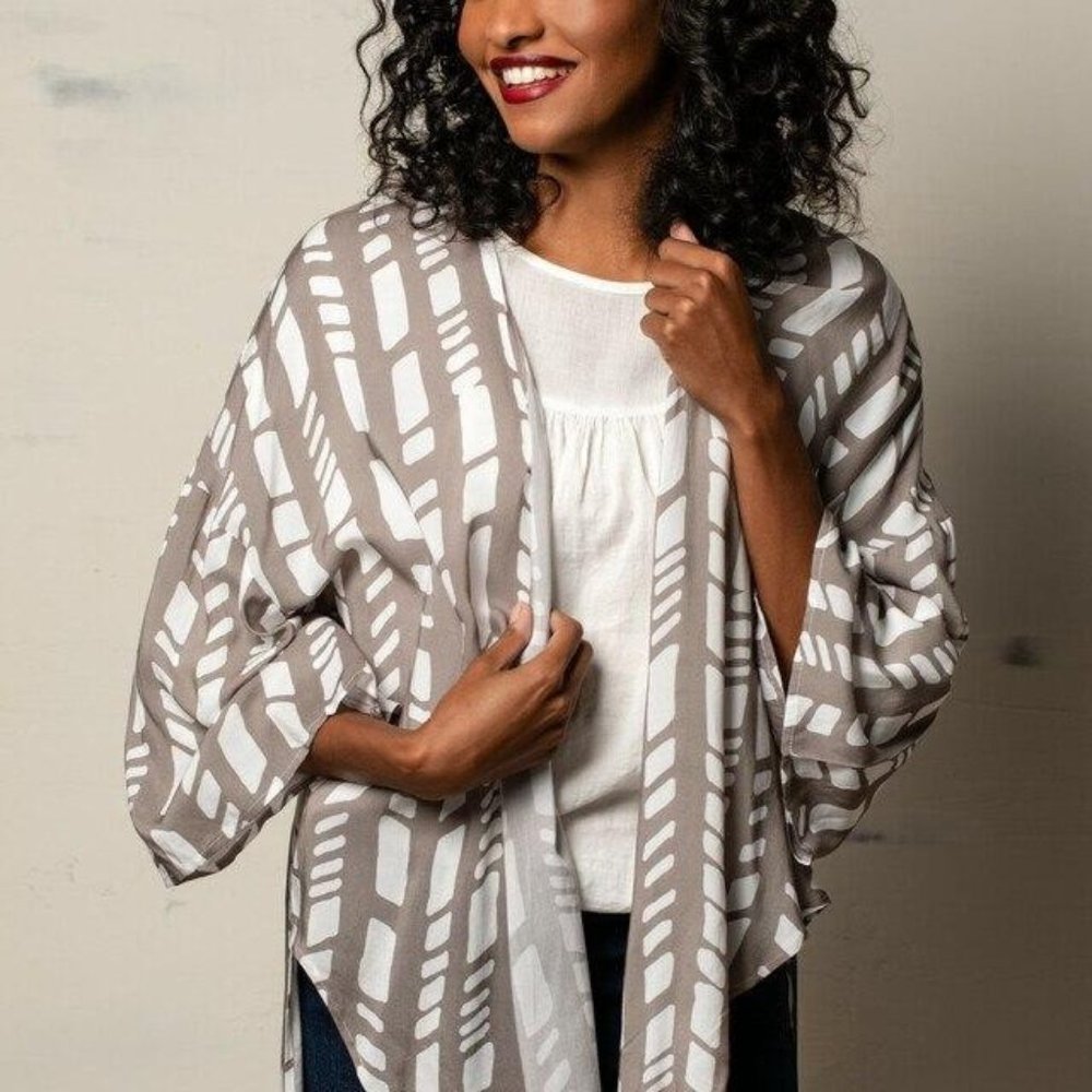 Tie Front Duster in Taupe & White